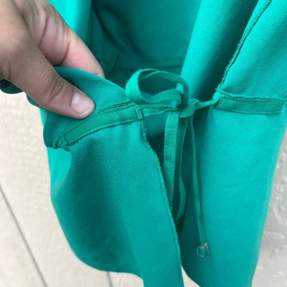 Wilfred Kelly Green Sleeveless Wrap Blouse Size Small - Picture 4 of 7
